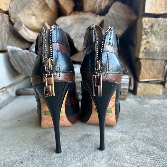 L.A.M.B. Peep toe black & brown leather cut out ankle boot heel Sz-7.  G - Picture 3 of 11